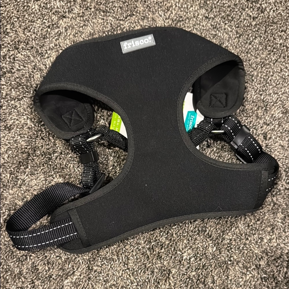 Frisco Black Dog Harness